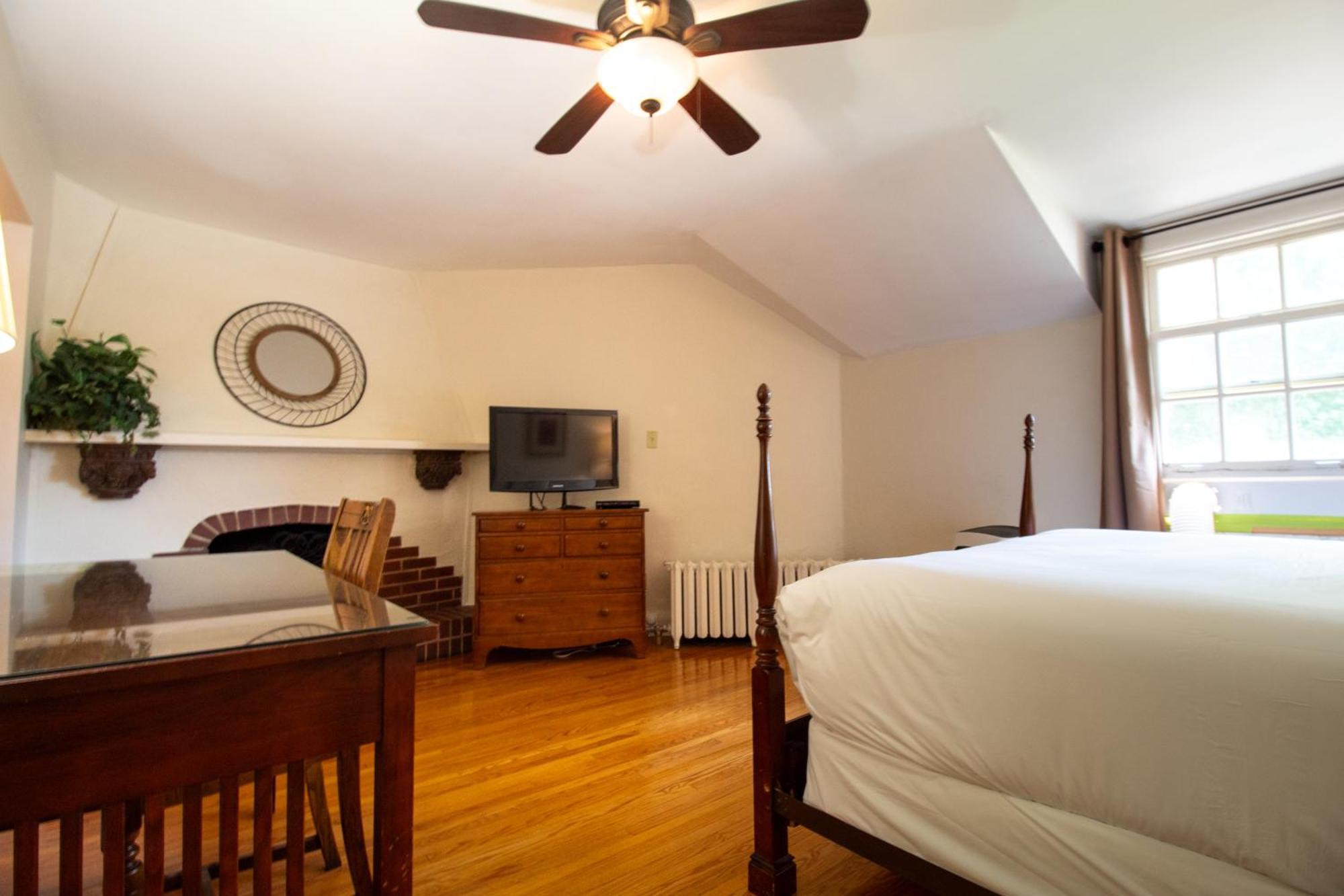 Hochelaga Inn Kingston Pokoj fotografie